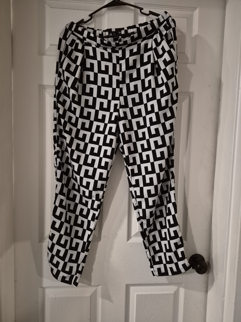 Forever 21 Black and White Geometric Print Men’s Trousers
